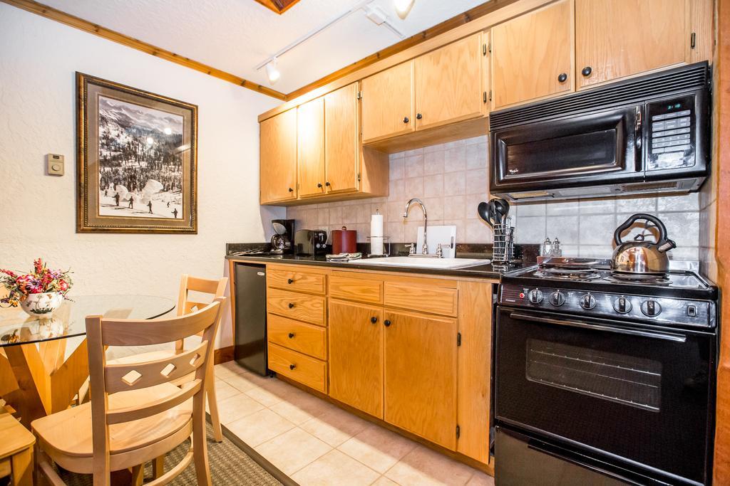Kandahar Lodge At Whitefish Mountain Resort Екстериор снимка
