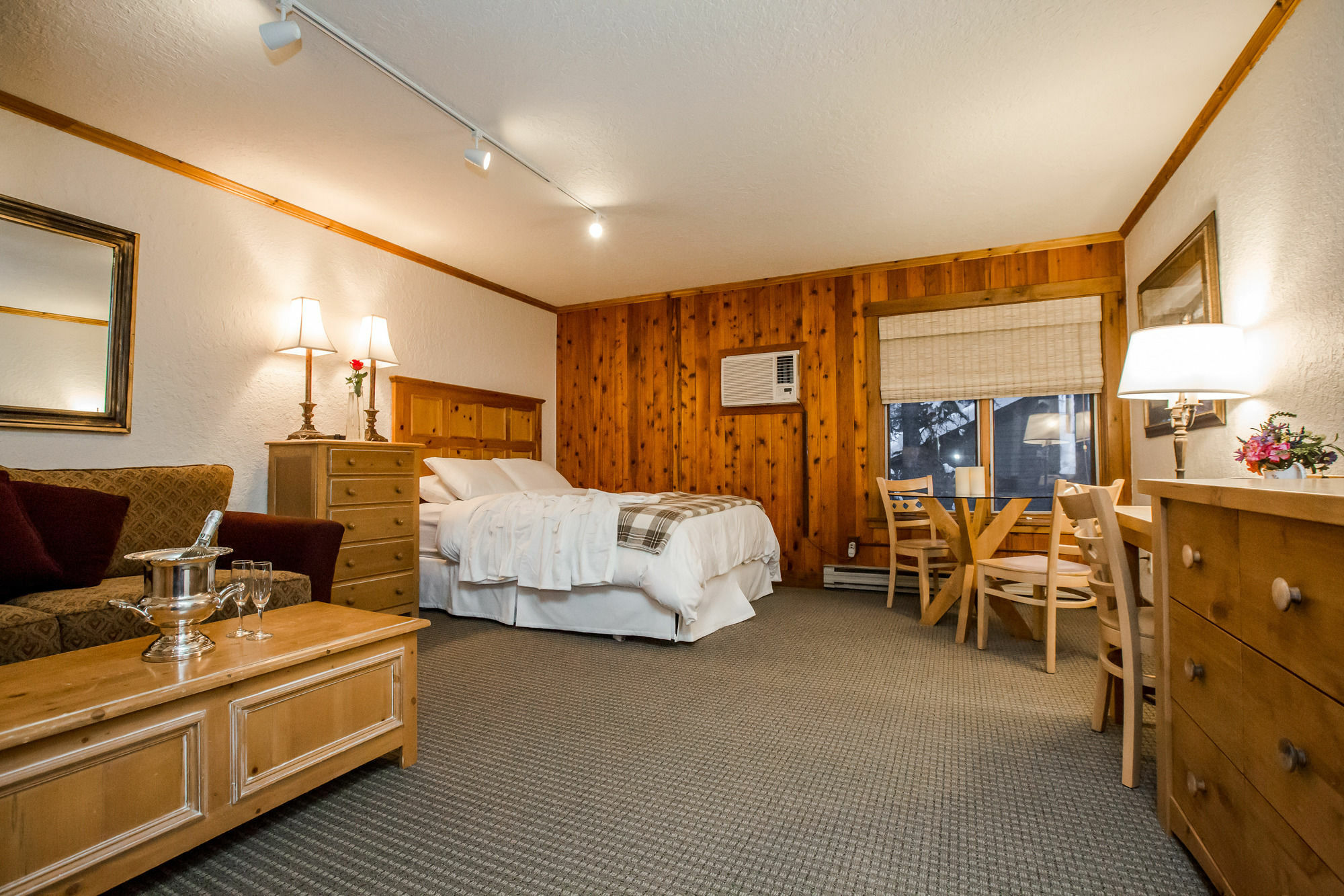 Kandahar Lodge At Whitefish Mountain Resort Екстериор снимка